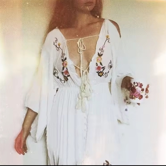 Chic White Floral Maxi Dress- Reversible - Picture 5 of 16